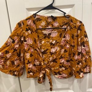 American Eagle. Small. Ties in the front.